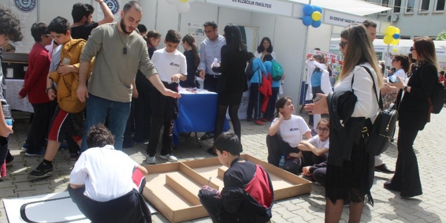 Ege Üniversitesi Kampüsü "Bilim Haftası Etkinliği" ile renklendi