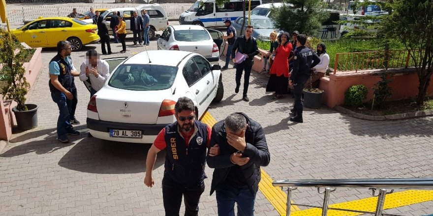 ATM dolandırıcıları düzenekleri böyle yerleştirdi