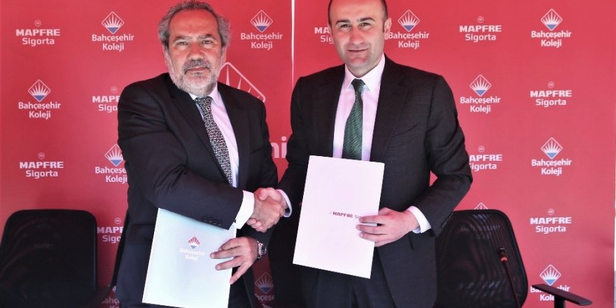 Bahçeşehir Koleji, tüm öğretmenlerine sağlık sigortası güvencesi sundu