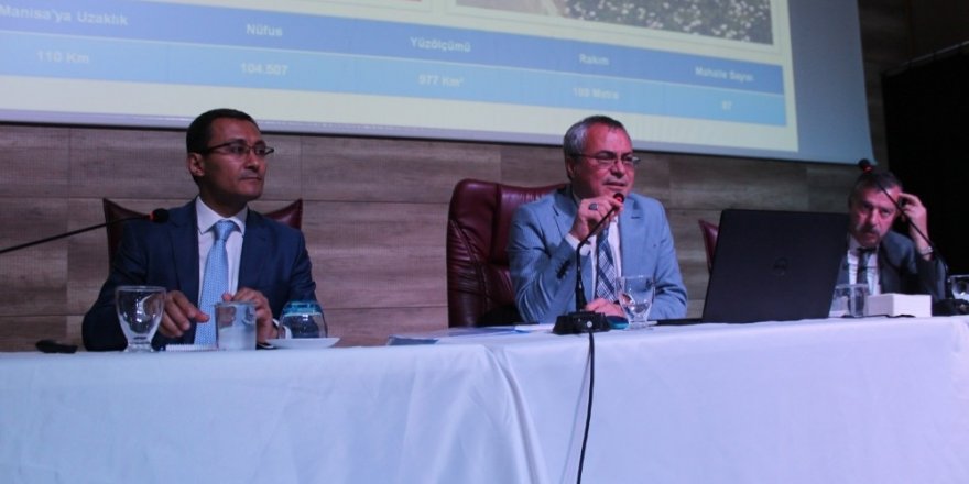 Vali Deniz Alaşehir’de incelemelerde bulundu