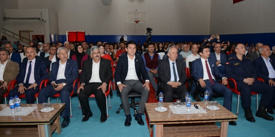 Kumluca’da öğrenciler Kut’ül Amare savaşlarını canlandırdı
