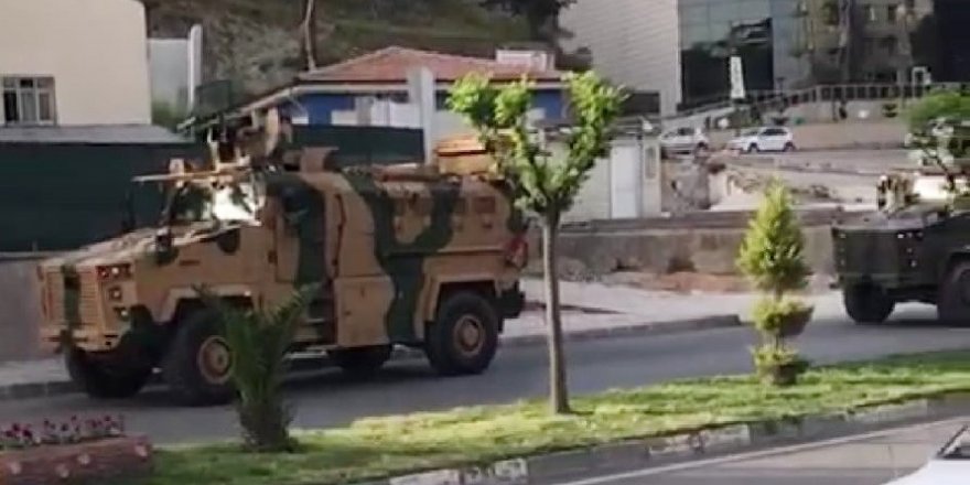 Sınıra askeri sevkiyat
