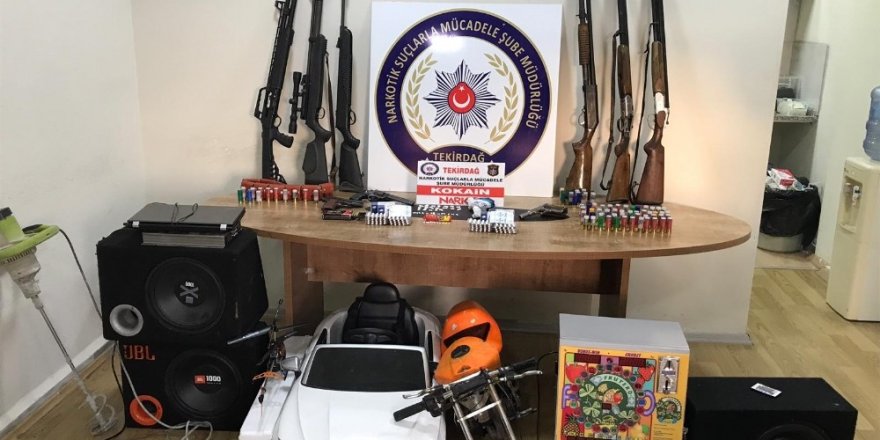 Polisten zehir tacirlerine geçit yok: 8 gözaltı