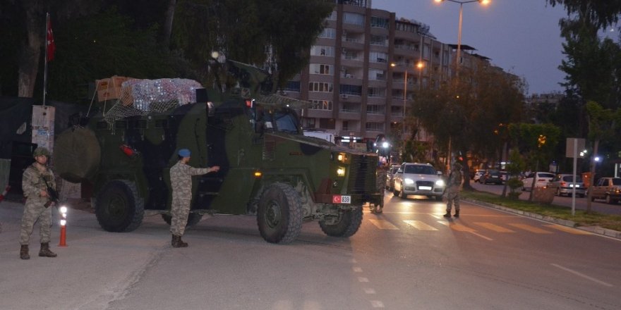 Sıcak çatışmaların yaşandığı Suriye’ye askeri sevkiyat yoğunlaştı