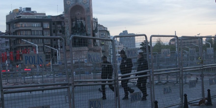 Taksim’e girişler kapatıldı