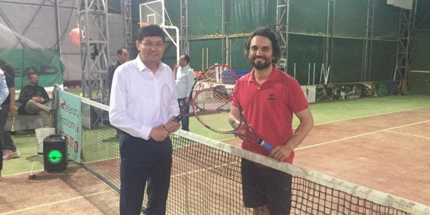 Başkan Özcan’dan spora destek