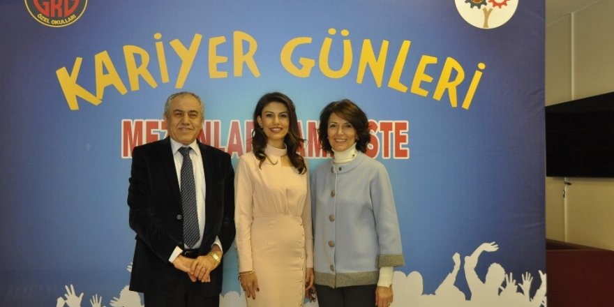 Ece Tatar Sıdal başarının sırlarını öğrencilerle paylaştı
