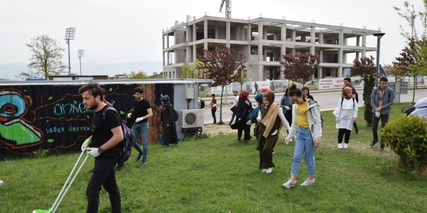 Temiz kampüs ile farkındalık oluşturuyorlar
