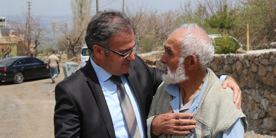 Özdoğan, ’Açılan yollar, güzelliklere açılmış olsun"