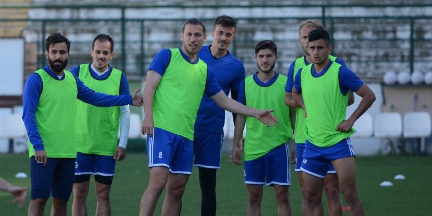 Play-off’u garantileyen Manisa BBSK son maça hazırlanıyor