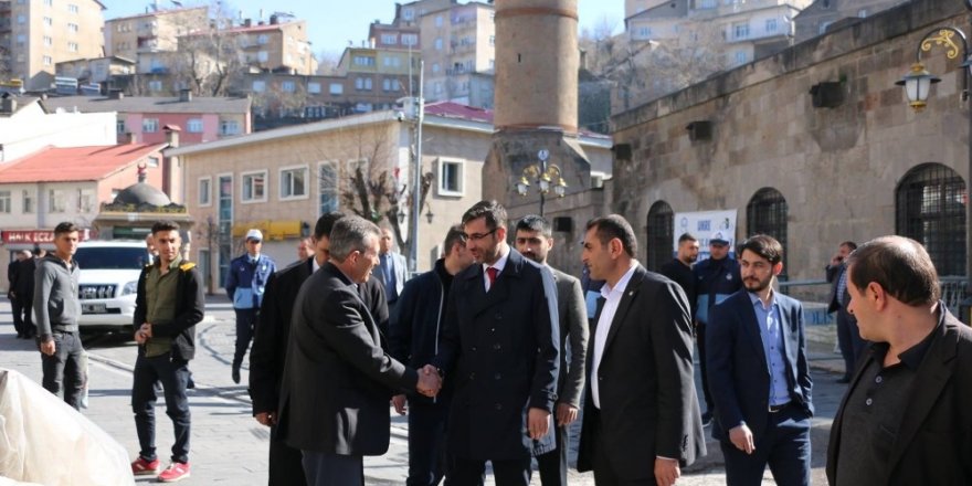 Bitlis Belediyesi Başkan Tanğlay’dan esnaf ziyareti