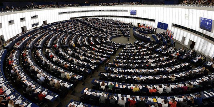 Avrupa'da Türk kökenli siyasetçiler ölümle tehdit ediliyor