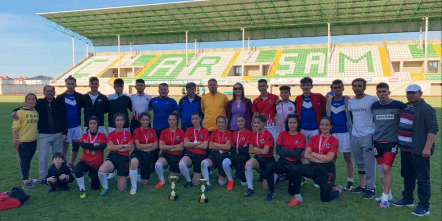 Konya Spor Lisesi başarıdan başarıya koşuyor