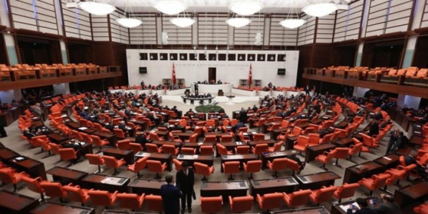 AK Parti yeni paketi Meclis'e sundu!