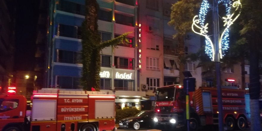Otelde yangın paniği