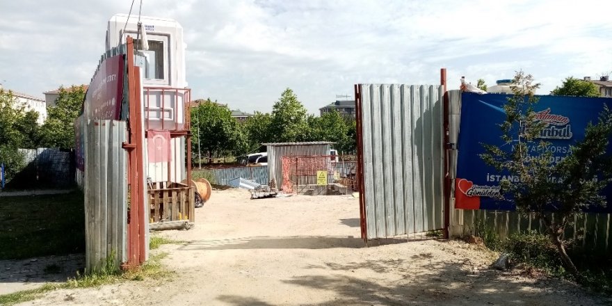 Metro şantiyesini silahla basıp 500 kilo kablo çaldılar