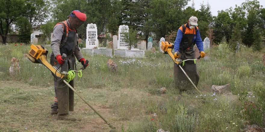 Bin 614 mezarlık bayram ziyaretlerine hazırlanıyor