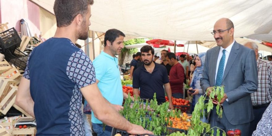 Kaymakam Aydın’dan pazar esnafı ziyareti