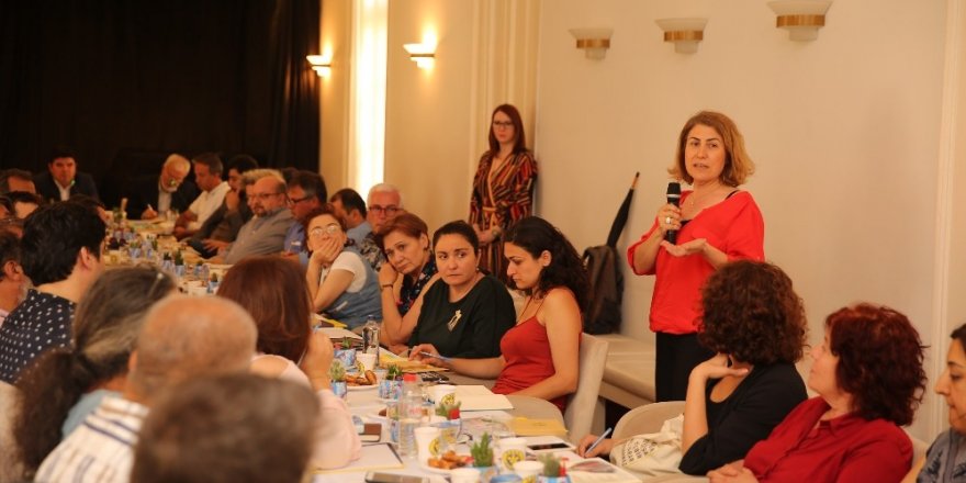 Buca Akademi yola çıktı