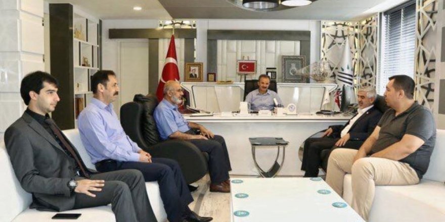 Yeni Dünya Vakfı yönetimi Başkan Kılınç ile bir araya geldi