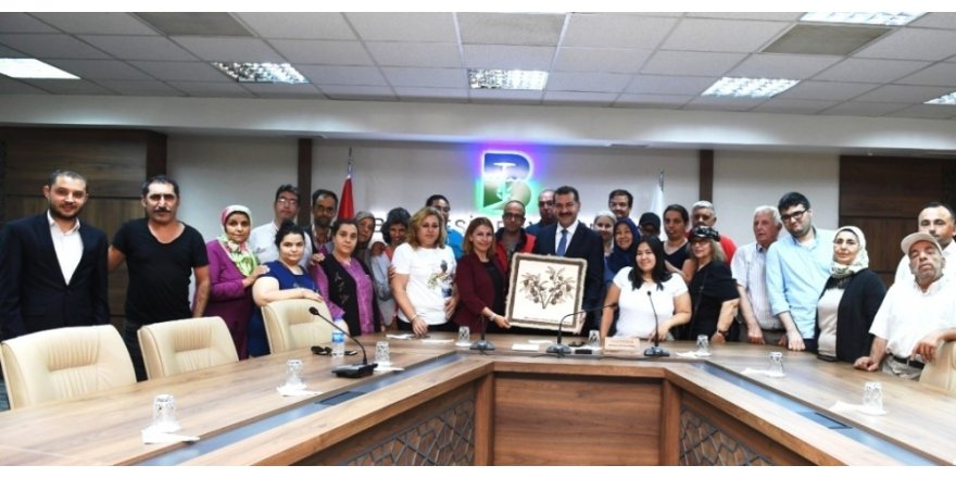 Ayvalıklı engellilerden Başkan Yılmaz’a anlamlı ziyaret