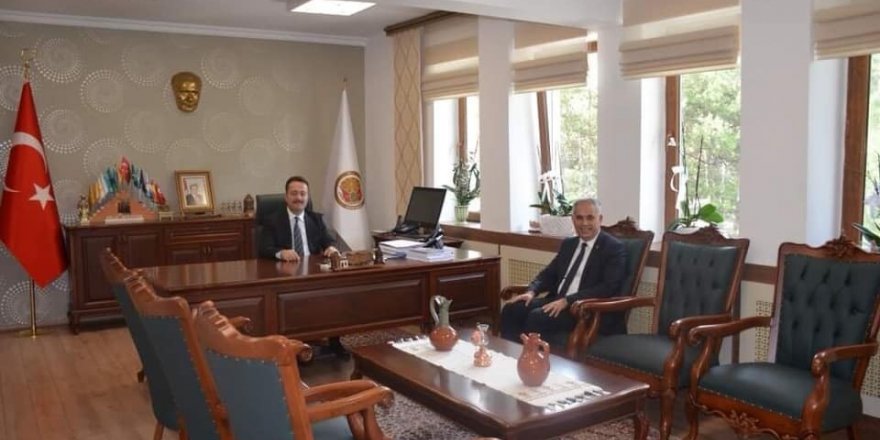 Başkan Yaman, Vali Şentürk ile bir araya geldi