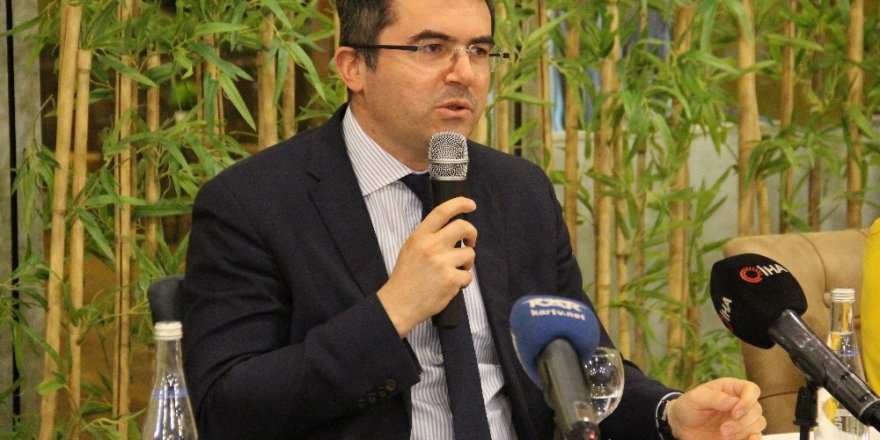 Vali Memiş basın mensupları ile iftar yemeğinde bir araya geldi