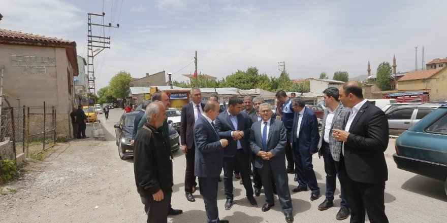 Başkan Büyükkılıç İki İlçeyi Ziyaret Etti