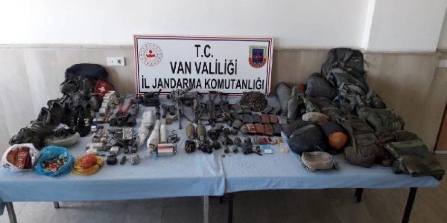 4 PKK'lının öldürüldüğü Tendürek'te, silah ve mühimmat ele geçirildi