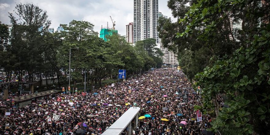 ABD'ye Hong Kong'daki protestolarda 'ihtiyat' uyarısı