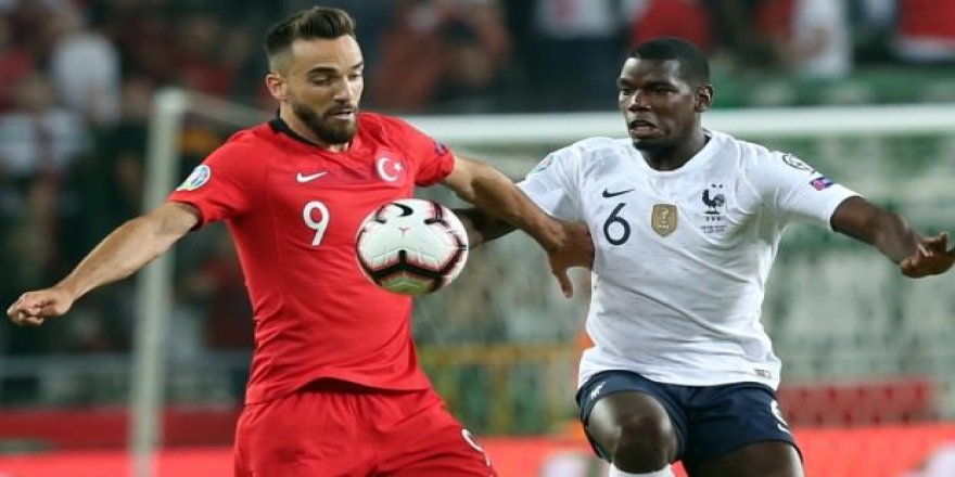 Milli Takım'da yıldızlaştı, G.Saray teklif yaptı!