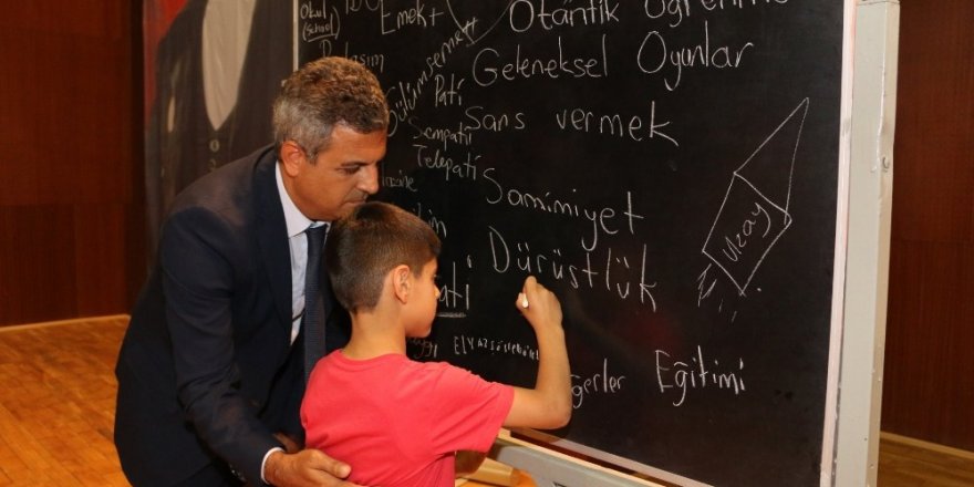 Diyarbakır’da sınıf öğretmenlerine seminer