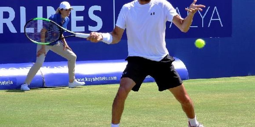 Teniste Altuğ Çelikbilek'ten önemli galibiyet