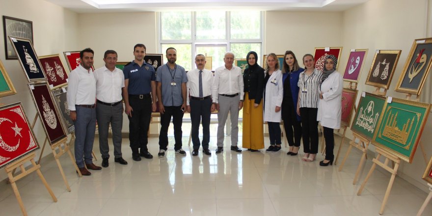 Bozkır’da Halk Eğitim Merkezi ve KOMEK'in yıl sonu sergisi açıldı
