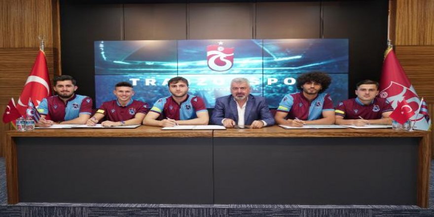 Trabzonspor’dan 9 futbolcuya imza