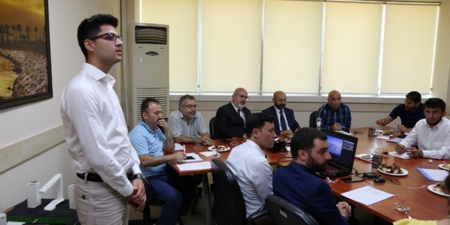Geleceğin mühendisleri tez sunumlarını Büyükşehir’de yaptı