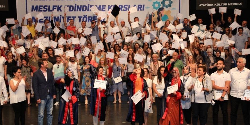 Büyükçekmece Belediyesi binlerce kişiyi meslek sahibi yaptı