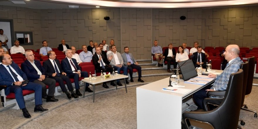 Vali Demirtaş: “Adanalıları, 15 Temmuz’da Merkez Park’a davet ediyorum”