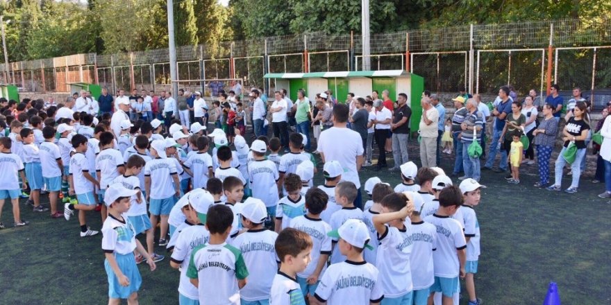 Salihli’de futbol yaz kursuna büyük ilgi
