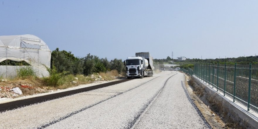 Başkan Seçer talimat verdi, öğrenciler yola kavuştu