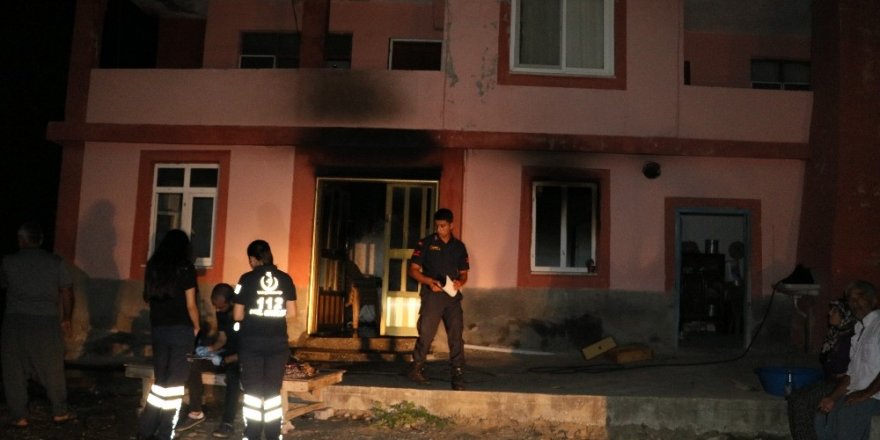 Yaşlı kadın evinde çıkan yangında hayatını kaybetti