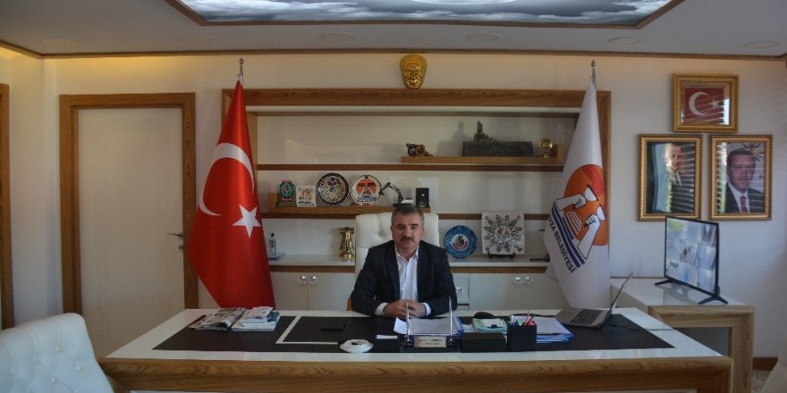 Başkan, mesaiye yürüyerek gidip geliyor