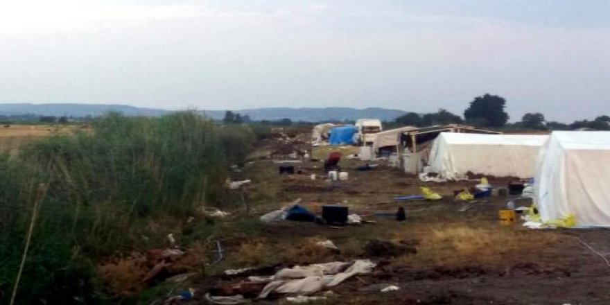 İzmir'de üzerlerine yıldırım düşen baba ve kızı öldü