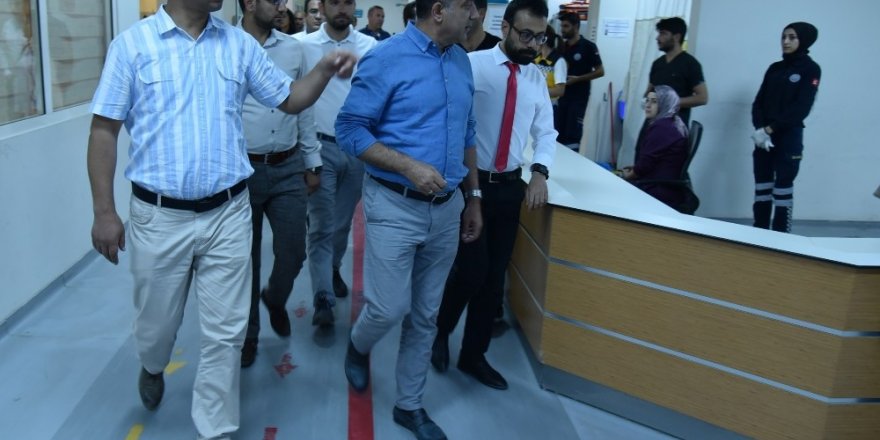 Müdür Sünnetçioğlu’ndan Erciş Devlet Hastanesine ziyaret