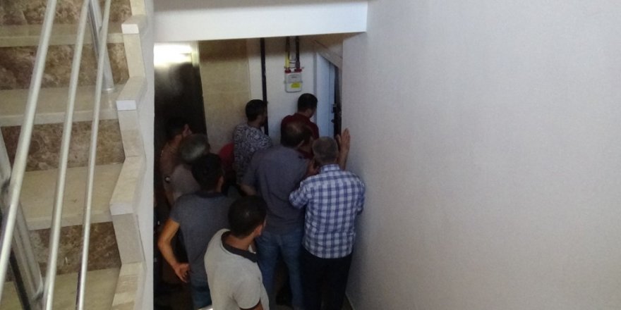 Diyarbakır’da evde alkol alıp sızan şahıs, ekipler hareketlendirdi