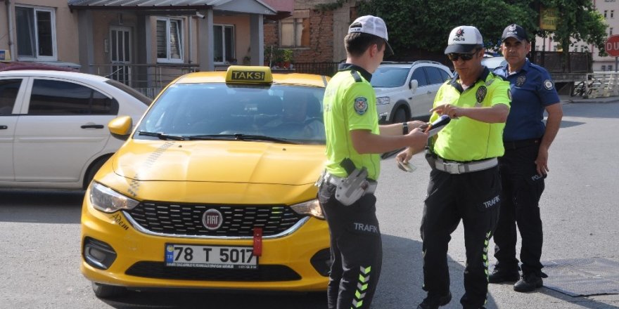 Yenice Emniyetinden kemer ve GBT uygulaması