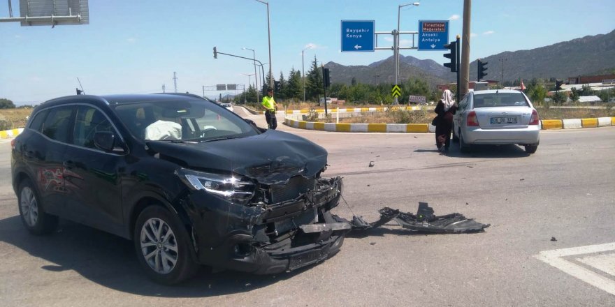 Seydişehir'de trafik kazası: 2 yaralı