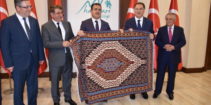 Kamu Başdenetçisi Malkoç: “Türkiye’nin teröre karşı verdiği mücadele dünyanın hiçbir yerinde yok”