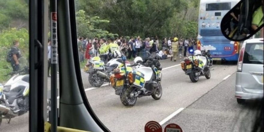 Hong Kong’da trafik kazası: 77 yaralı