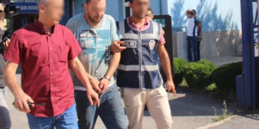 Kendi iş yerinden çaldığı malzemeleri satmaya çalışırken yakalandı